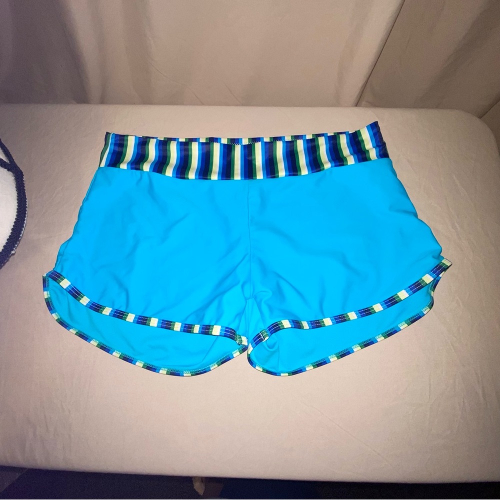 2 Piece Tankini with shorts - Picture 5 of 7